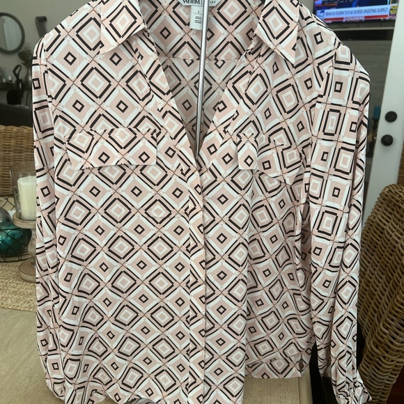 White House Black Market Pink and Black Geometric Blouse sz large - Picture 2 of 4